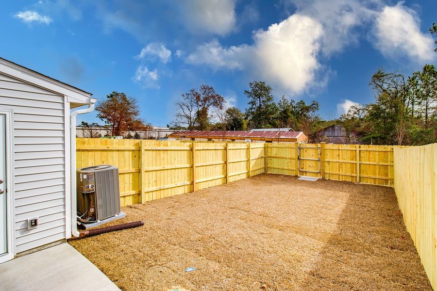 Exterior details and patio area of a home in Astoria, Columbia (Image 4).