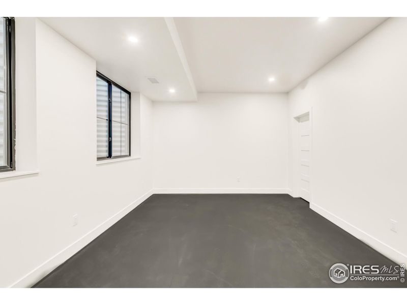 5th bedroom is currently set up for a home gym