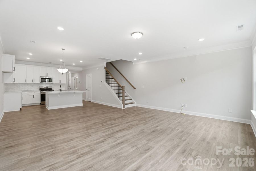 Spacious, unfurnished interior of a new home in Harrisburg Village, Harrisburg (Image 32).