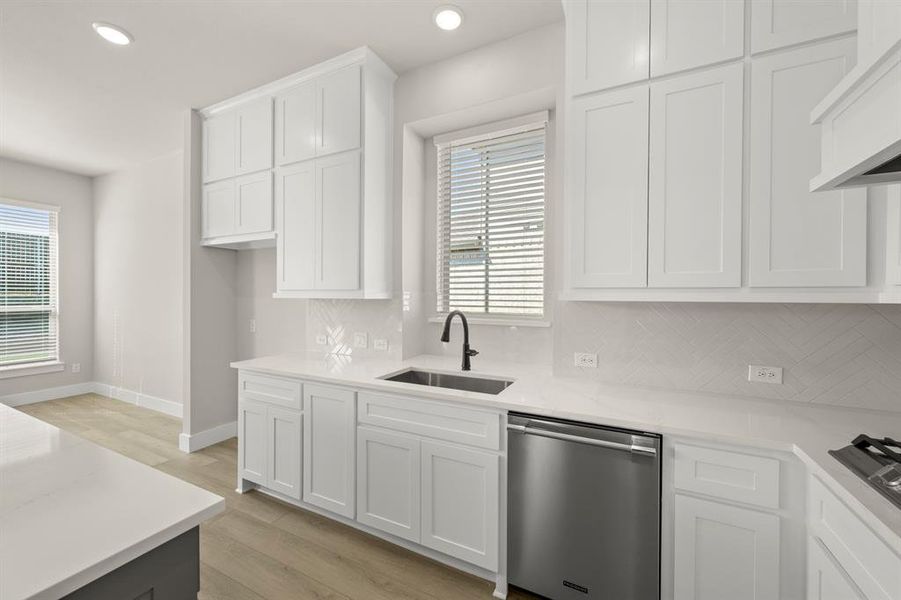 2306 Flock- Kitchen (1)