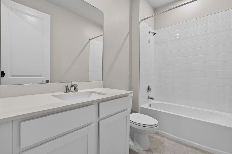 Furnished interior view inside a new home in Pasadena Ridge Master, Dade City (Image 6).