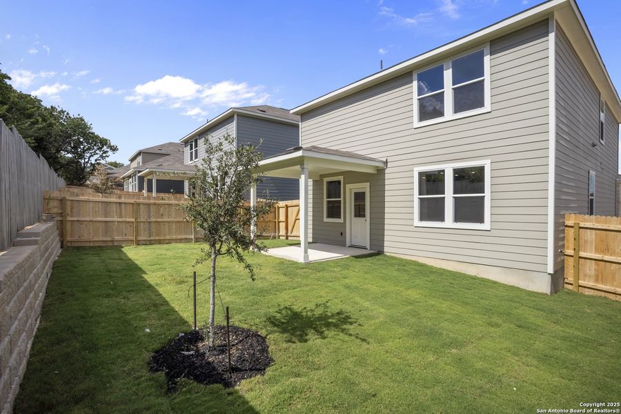 Exterior details and patio area of a home in Rosemont Hill, San Antonio (Image 19). Exterior details and patio area of a home in Rosemont Hill, San Antonio (Image 19).