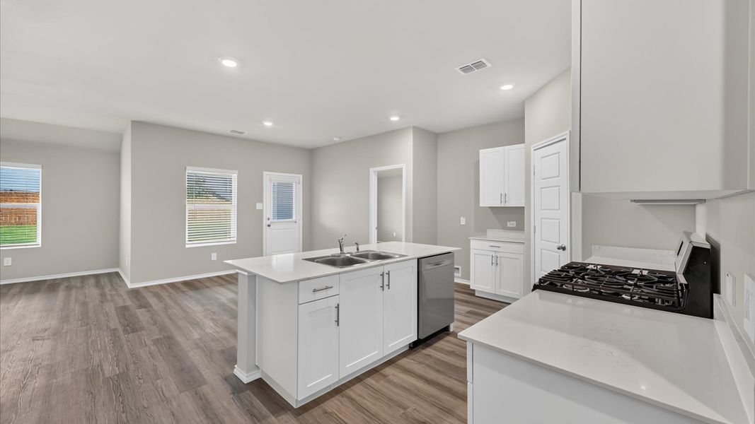 Furnished interior view inside a new home in Lankford Farms, Cleburne (Image 10).