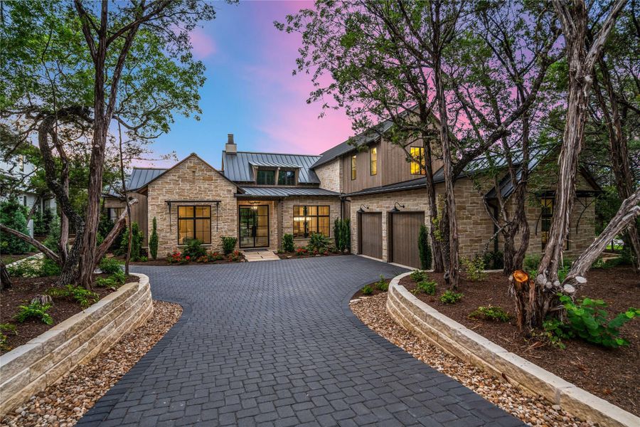 Image 33 of a home in .