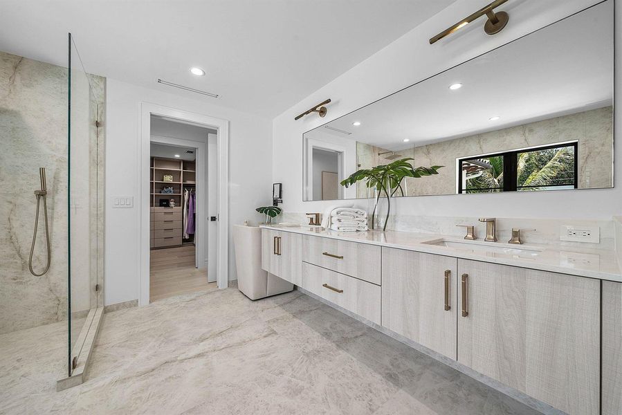 035-230PershingWay-WestPalmBeach-FL-3340 035-230PershingWay-WestPalmBeach-FL-3340