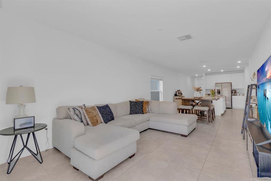 Furnished interior view inside a new home in Cascades, Davenport (Image 17).