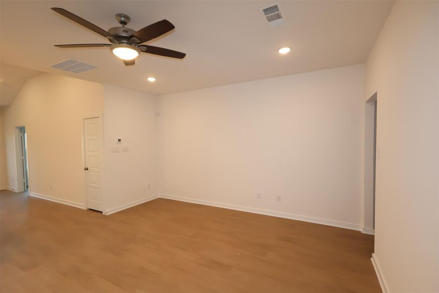 Spacious, unfurnished interior of a new home in Marvida, Cypress (Image 20). Spacious, unfurnished interior of a new home in Marvida, Cypress (Image 20).