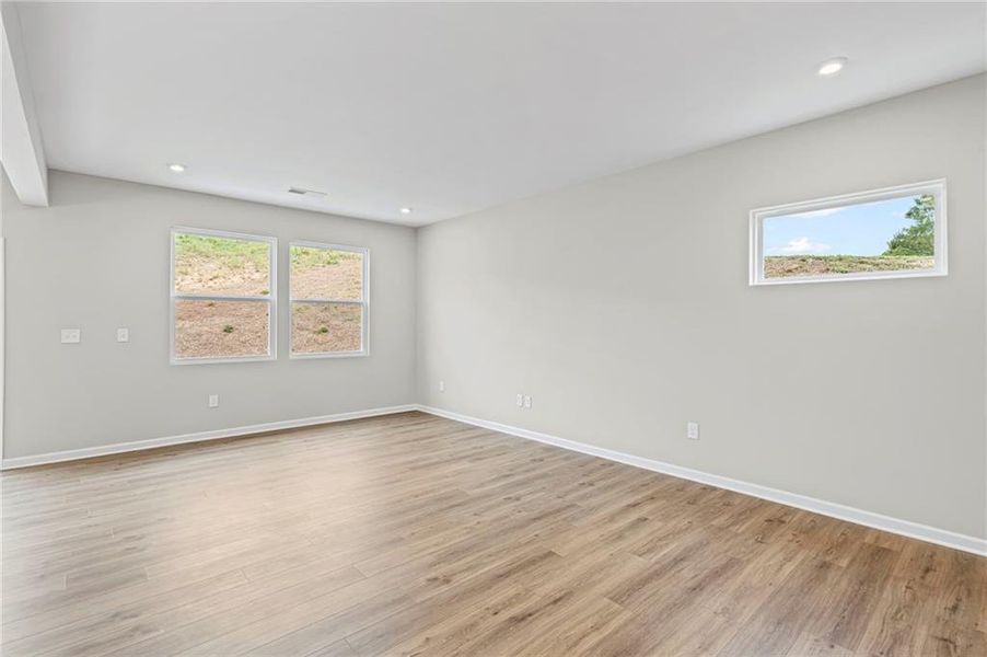 Spacious, unfurnished interior of a new home in Villas at Gold Creek, Dawsonville (Image 25).