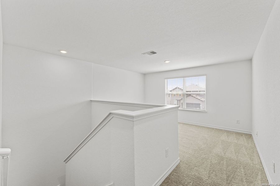 Spacious, unfurnished interior of a new home in Dove Song, Marion (Image 16).