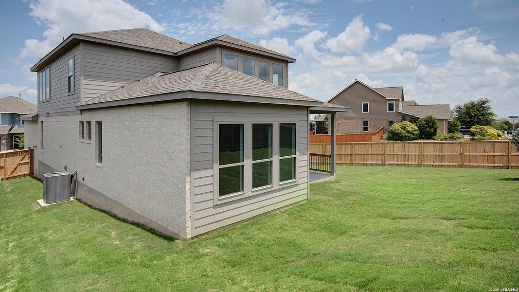 Exterior details and patio area of a home in Ladera, San Antonio (Image 22).