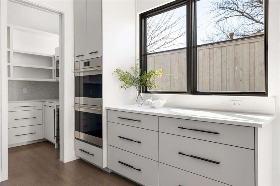 Furnished interior view inside a new home in , Dallas (Image 21).