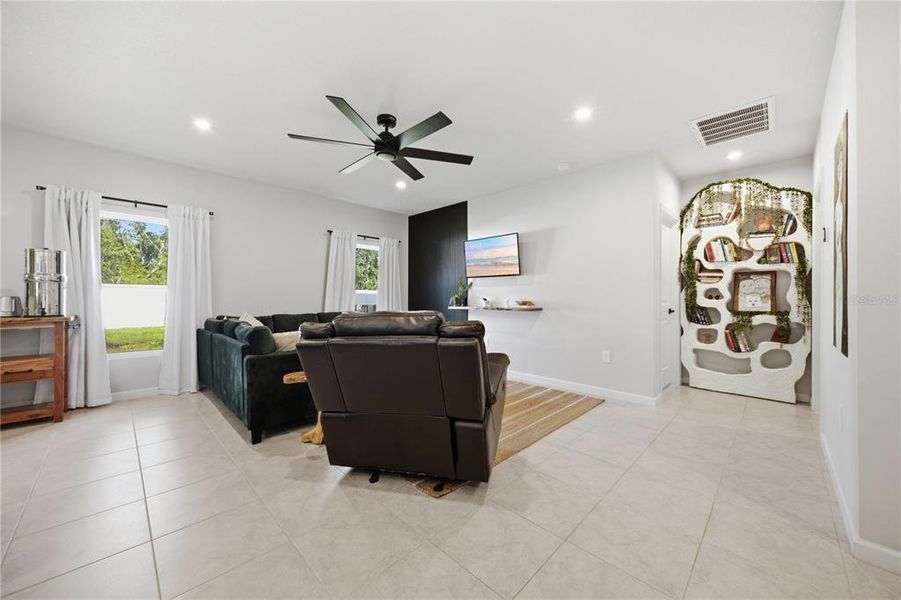 Furnished interior view inside a new home in , Bradenton (Image 6). Furnished interior view inside a new home in , Bradenton (Image 6).
