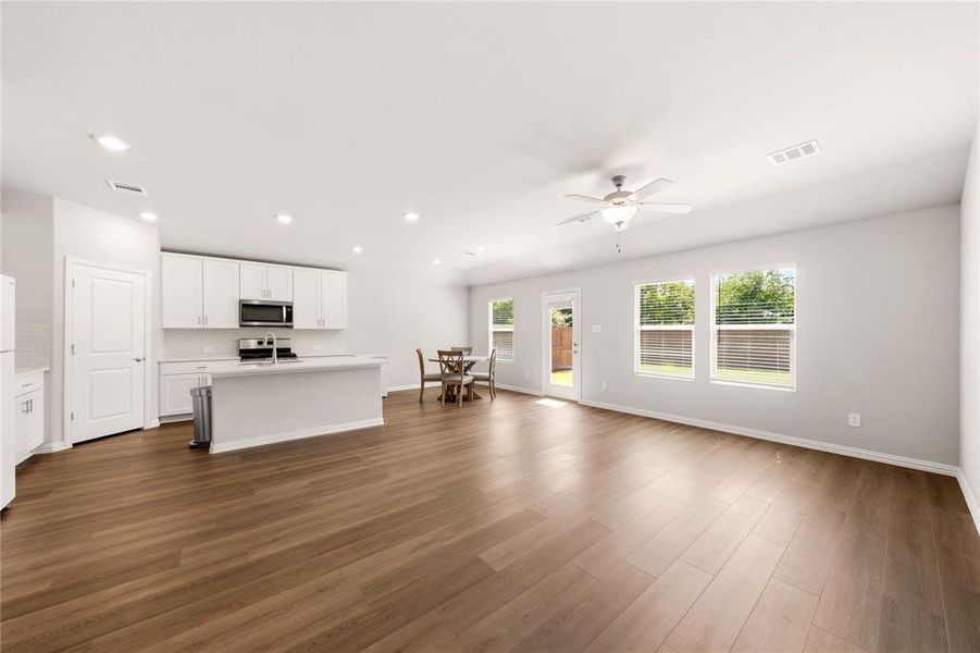 Spacious, unfurnished interior of a new home in Lakehaven - Signature Series, Farmersville (Image 23). Spacious, unfurnished interior of a new home in Lakehaven - Signature Series, Farmersville (Image 23).