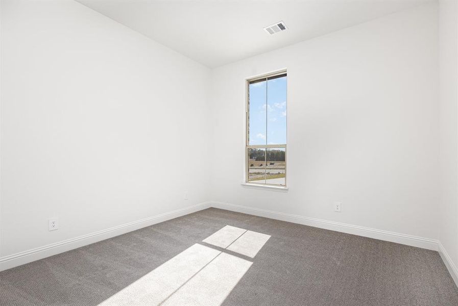 Spacious, unfurnished interior of a new home in Sagebrush Addition, Midlothian (Image 19).