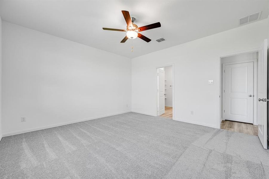 Spacious, unfurnished interior of a new home in River Ridge, Crandall (Image 25). Spacious, unfurnished interior of a new home in River Ridge, Crandall (Image 25).