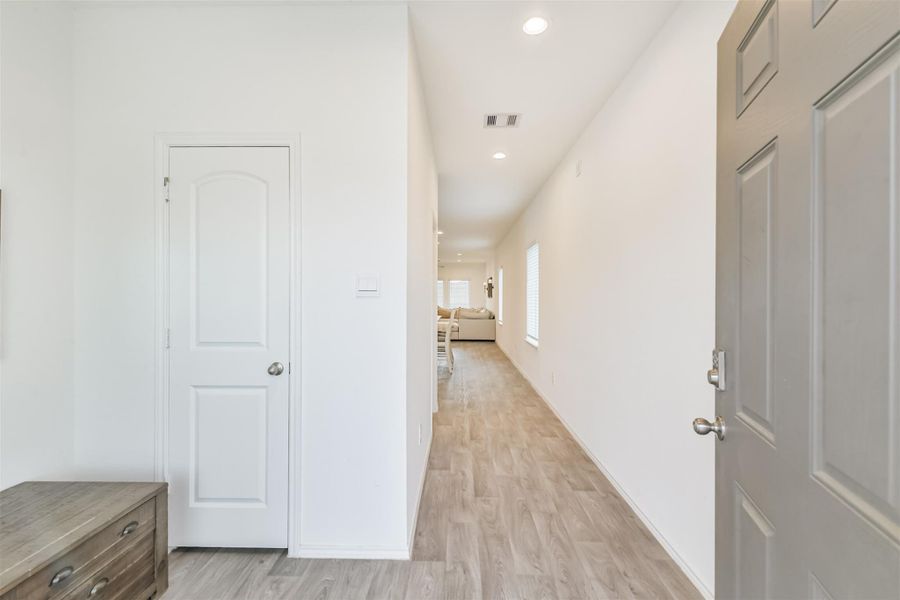 Spacious, unfurnished interior of a new home in Cypress Green, Hockley (Image 21). Spacious, unfurnished interior of a new home in Cypress Green, Hockley (Image 21).