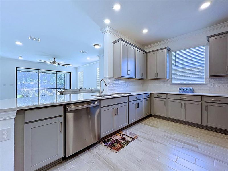 Furnished interior view inside a new home in , Wesley Chapel (Image 12).