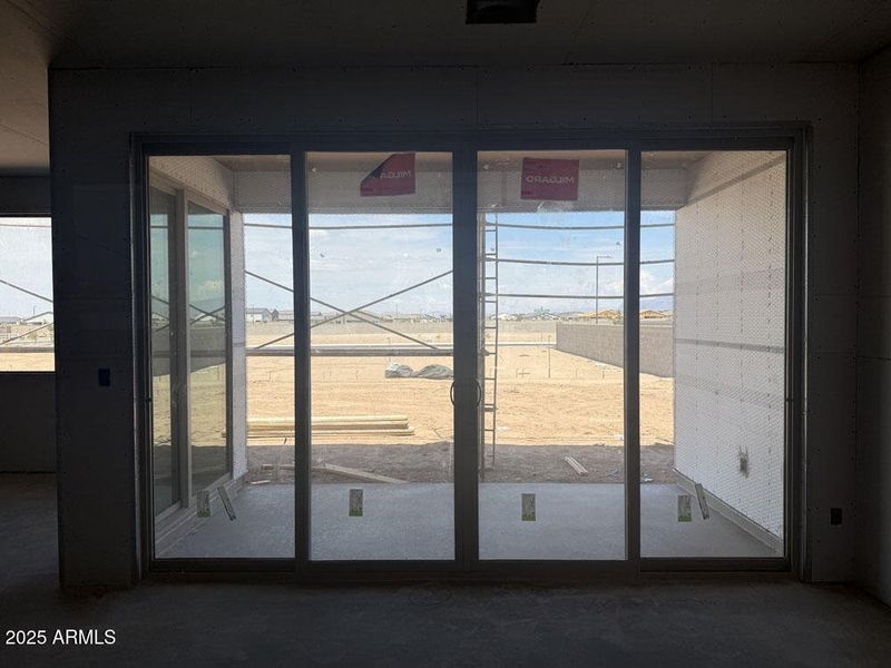 015 4-panel slider 015 4-panel slider