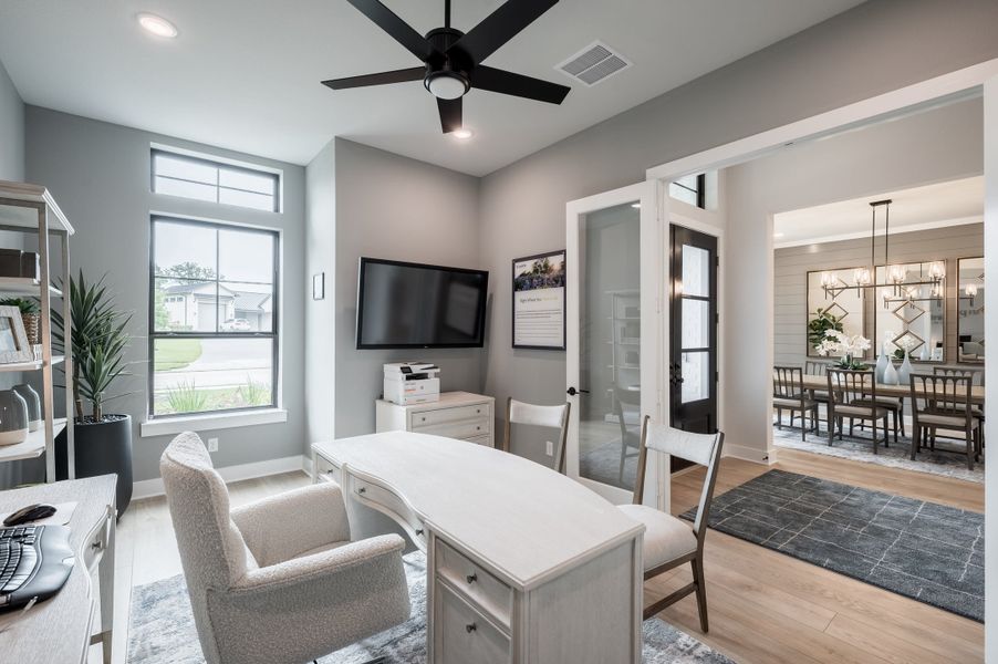 Image 16 representing the Meritage by Tri Pointe Homes in Legacy Grove, Montgomery, TX.