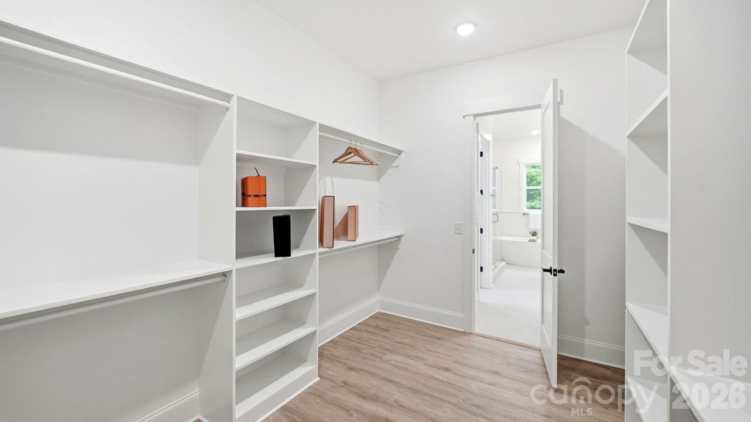 Walk in Closet Walk in Closet