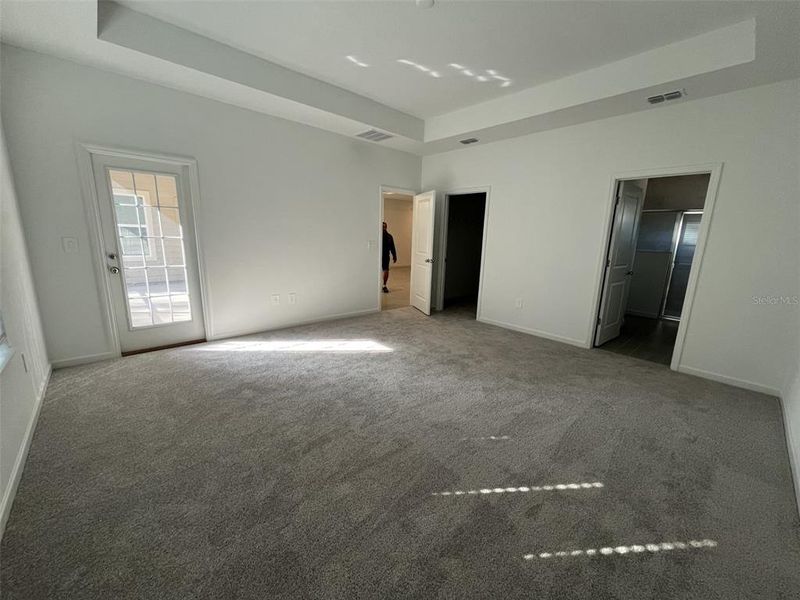 Spacious, unfurnished interior of a new home in Grand Park North, Dunnellon (Image 16).