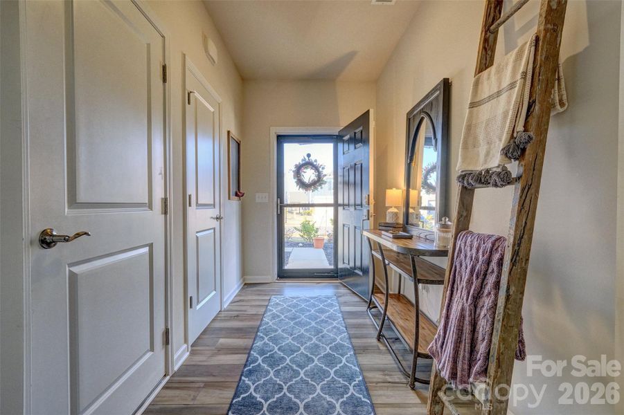 Furnished interior view inside a new home in Elizabeth, Fort Mill (Image 16).