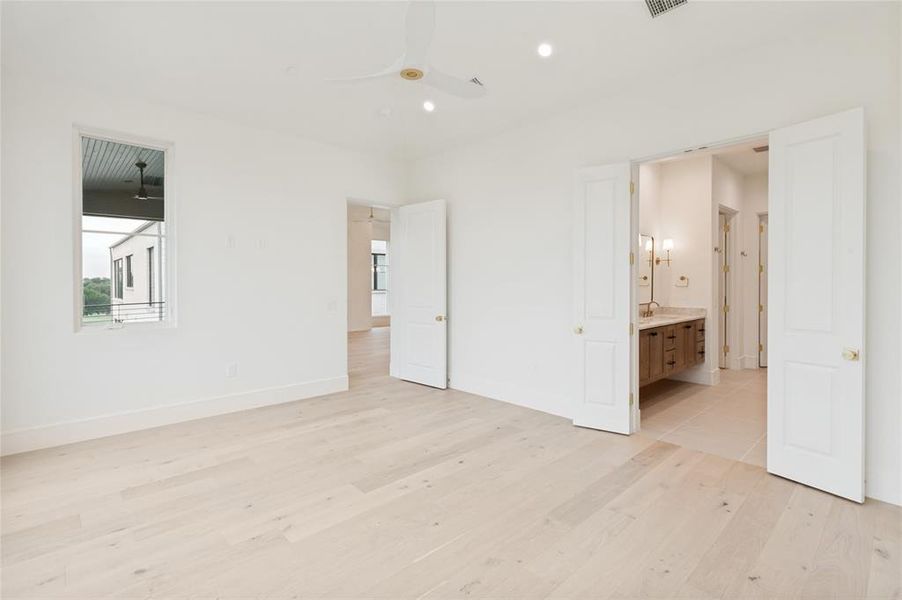 Spacious, unfurnished interior of a new home in The Residences, Irving (Image 24).