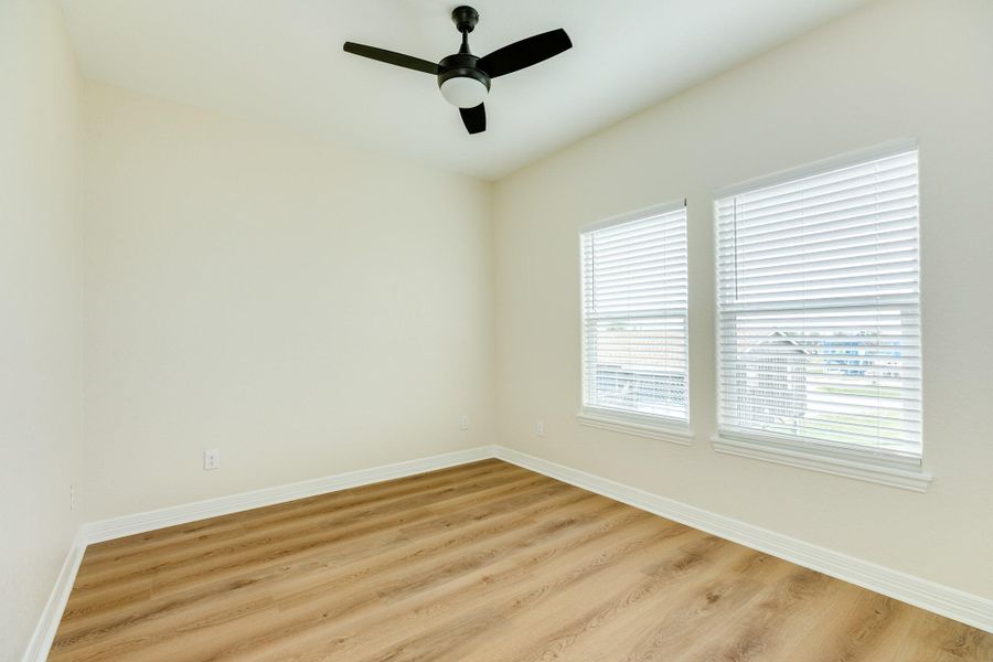 Spacious, unfurnished interior of a new home in , Surfside Beach (Image 26).