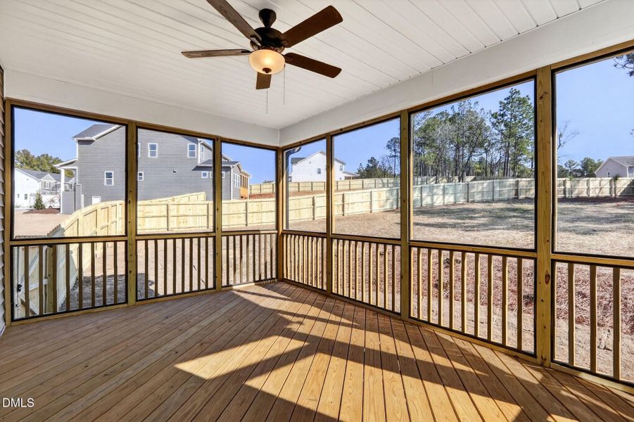 DC 125 Selma French Country-42