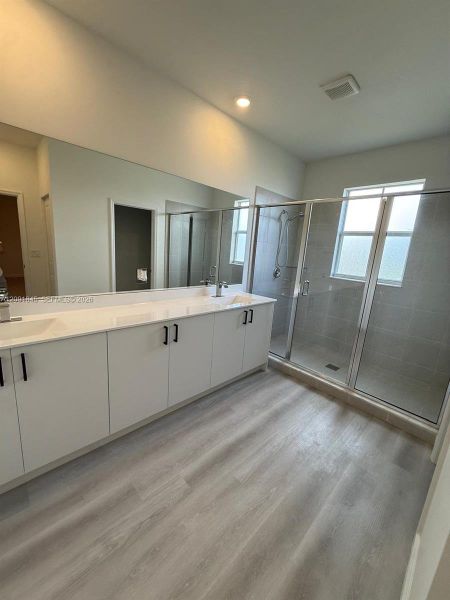 Image 31 of a home in .