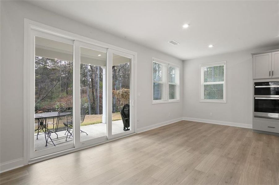 Spacious, unfurnished interior of a new home in Hillside Manor, Powder Springs (Image 37).