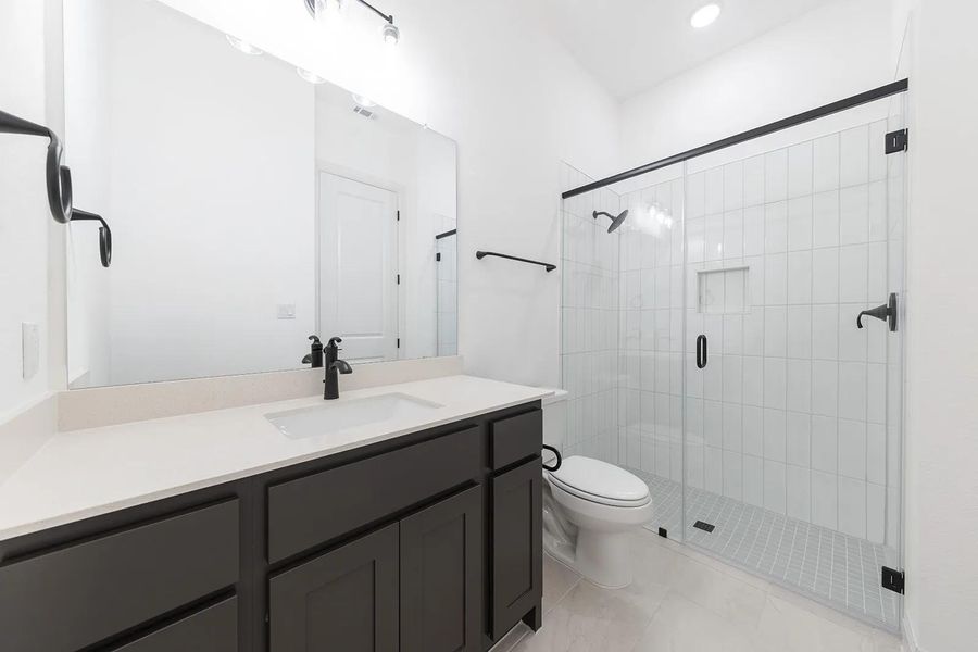 Dakota B Bathroom 3 Dakota B Bathroom 3