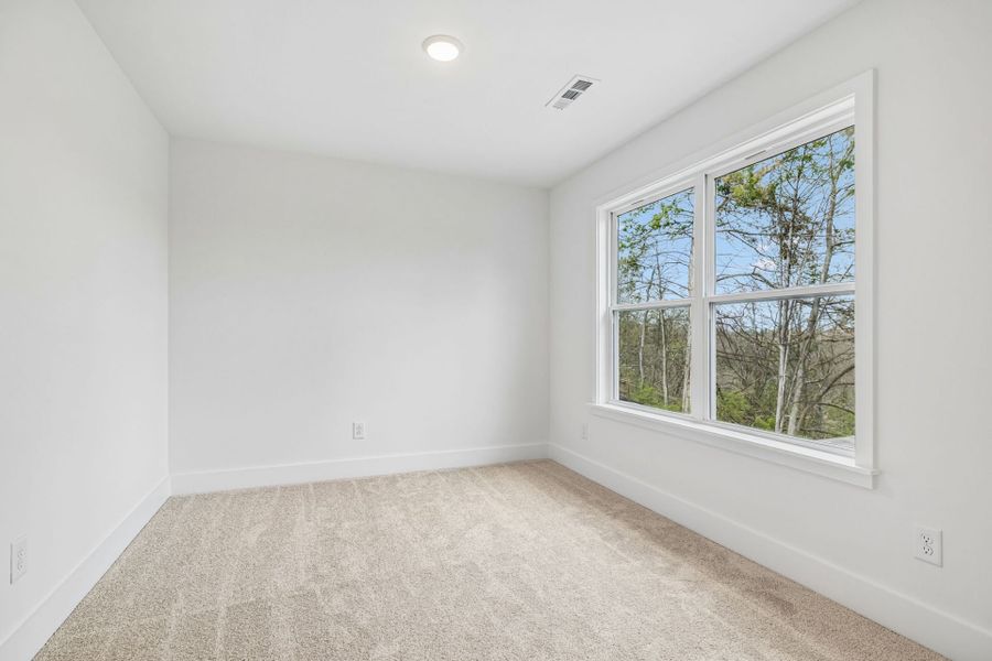 Spacious, unfurnished interior of a new home in Devonshire, Mount Juliet (Image 32).