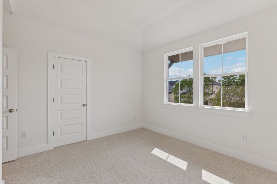 Spacious, unfurnished interior of a new home in Persimmon, Buda (Image 30). Spacious, unfurnished interior of a new home in Persimmon, Buda (Image 30).