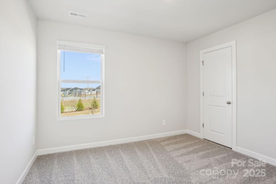 Photo is not of the actual home, but is an inspirational photo of builder’s model home and may depict options, furnishings, and/or decorator features that are not included Photo is not of the actual home, but is an inspirational photo of builder’s model home and may depict options, furnishings, and/or decorator features that are not included