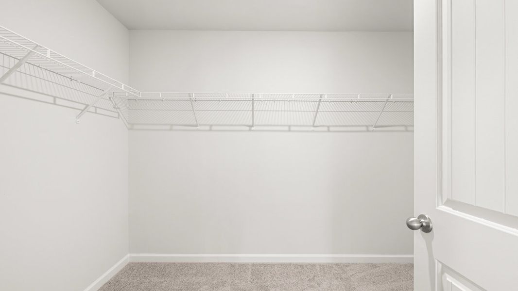 Representative unfurnished interior of a home built from the Penwell by D.R. Horton in Oakleigh Glen, Dallas (Image 26).