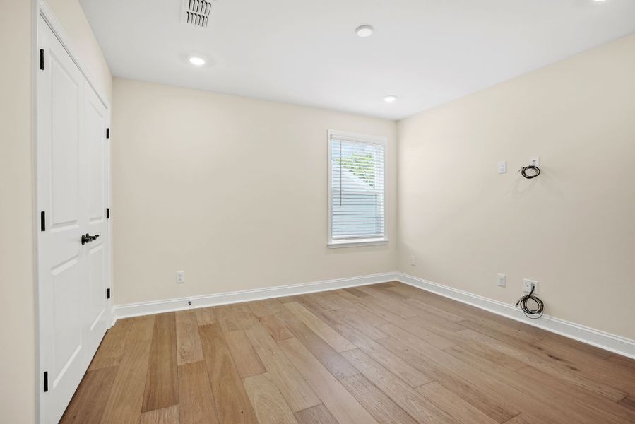 Spacious, unfurnished interior of a new home in Carolina Riverside, Belmont (Image 25).