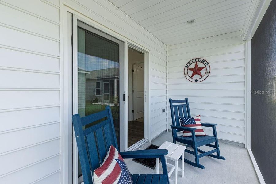 Exterior details and patio area of a home in , The Villages (Image 4).