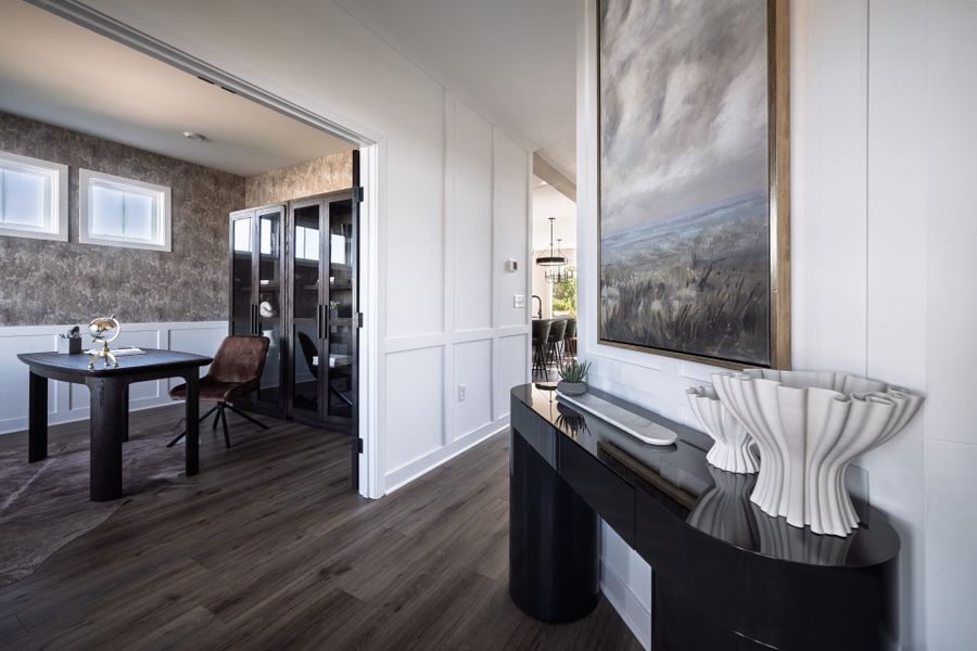 Representative furnished interior of a home built from the Blair by Fischer Homes in Twin Lakes, Hoschton (Image 9).