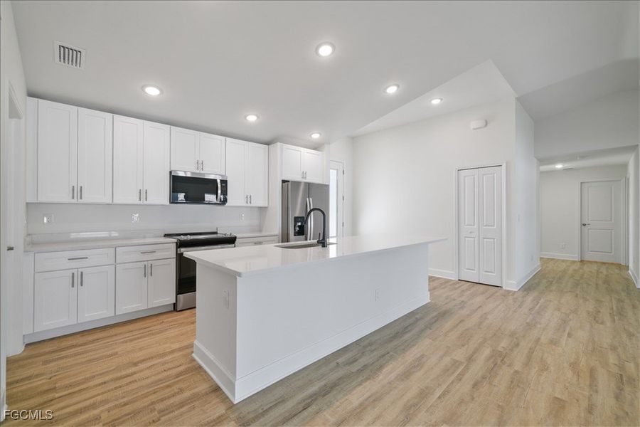 Furnished interior view inside a new home in Cape Coral, Cape Coral (Image 10).
