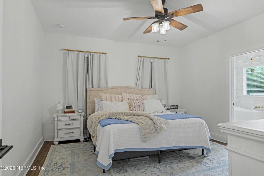 Furnished interior view inside a new home in , Callahan (Image 68).
