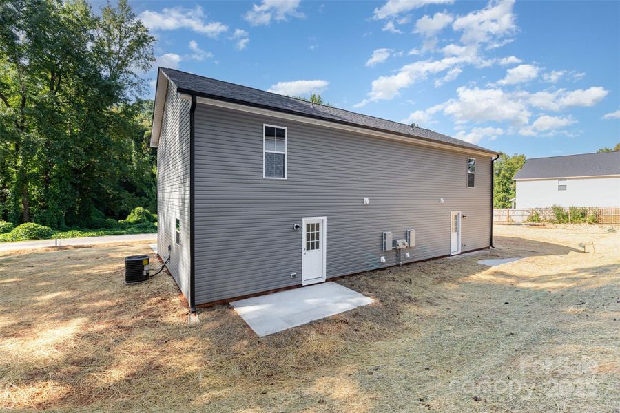 Front exterior of a new home in , Kannapolis, NC, highlighting curb appeal (Image 16).