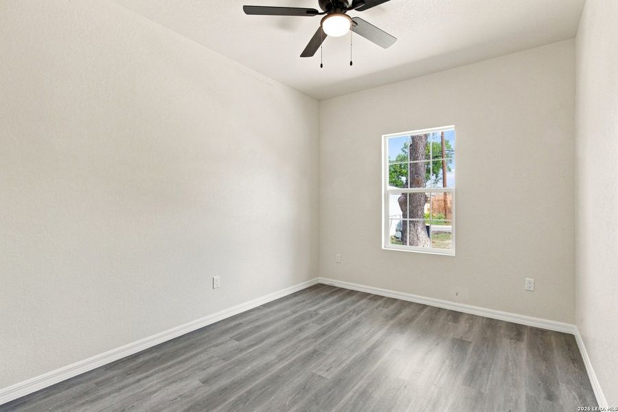 Spacious, unfurnished interior of a new home in , San Antonio (Image 14).
