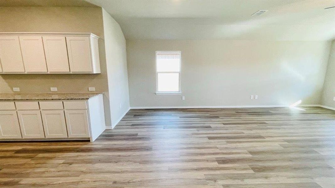 Spacious, unfurnished interior of a new home in Sunnycreek, Crowley (Image 10). Spacious, unfurnished interior of a new home in Sunnycreek, Crowley (Image 10).