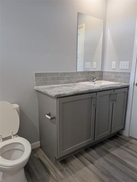 Spacious, unfurnished interior of a new home in , Hudson (Image 11).