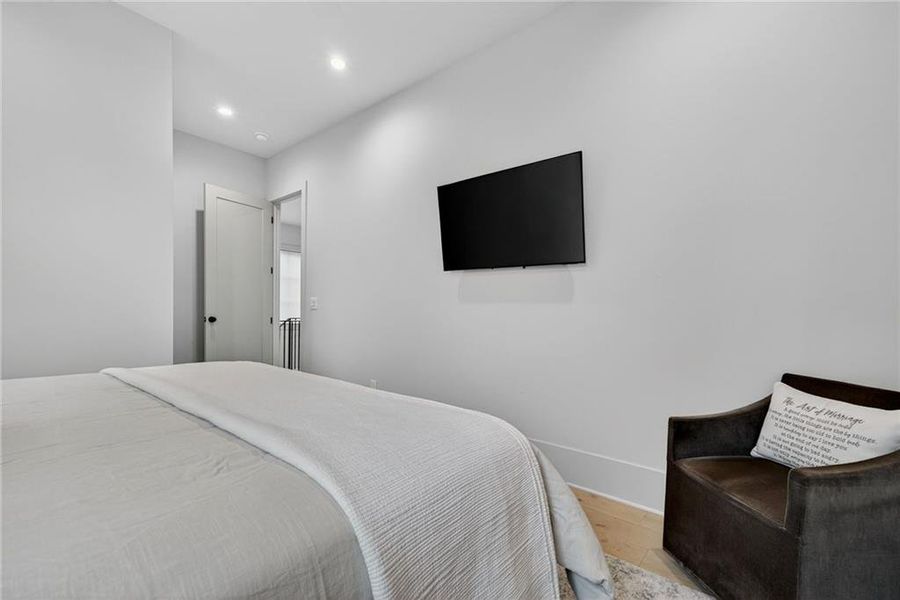 Furnished interior view inside a new home in , Atlanta (Image 13). Furnished interior view inside a new home in , Atlanta (Image 13).