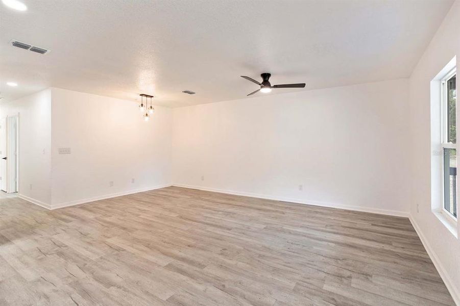 Spacious, unfurnished interior of a new home in , Webster (Image 11).