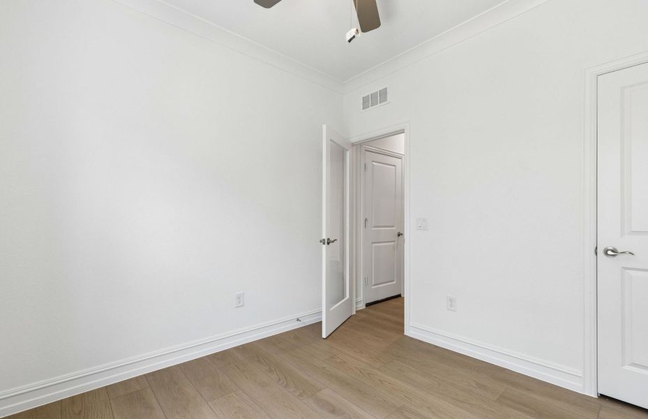 Spacious, unfurnished interior of a new home in Ribbonwood, Aubrey (Image 11). Spacious, unfurnished interior of a new home in Ribbonwood, Aubrey (Image 11).