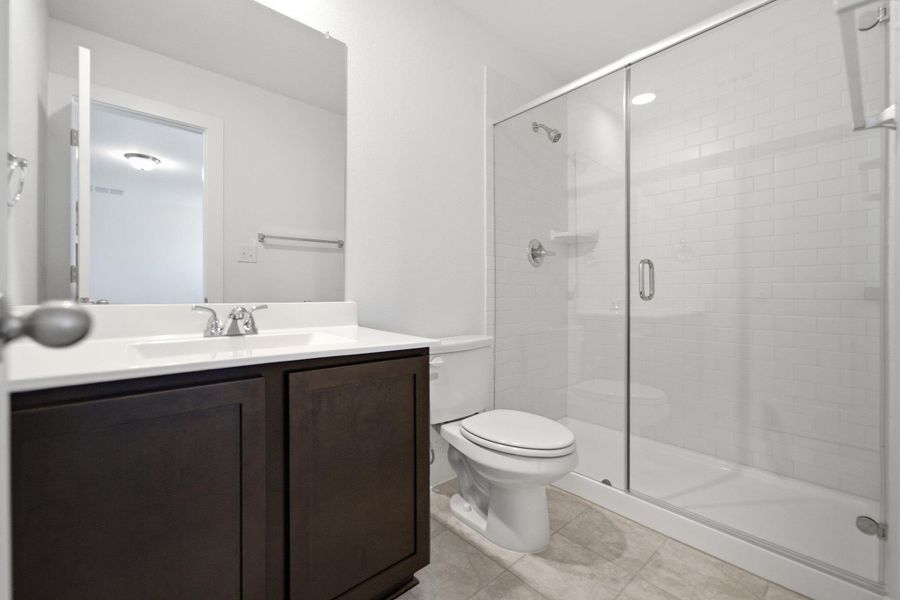 Furnished interior view inside a new home in Grande Estates, Bertram (Image 11).