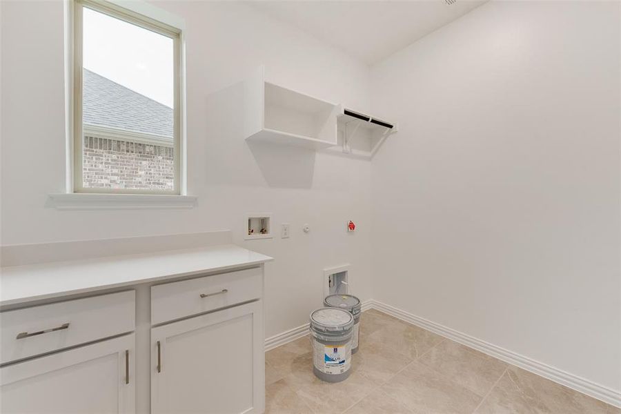 Furnished interior view inside a new home in Sutton Fields, Celina (Image 11). Furnished interior view inside a new home in Sutton Fields, Celina (Image 11).